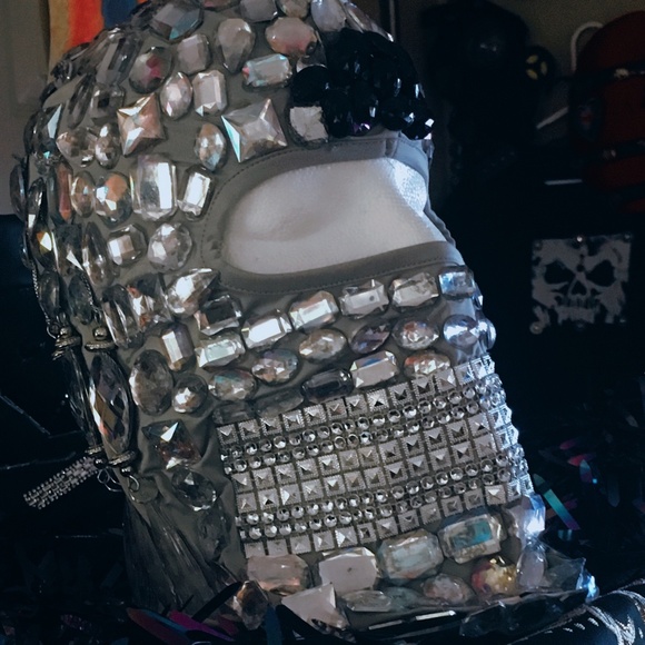 Custom Designed Diamond Face Mask - Picture 5 of 6